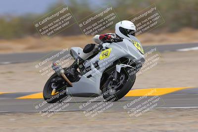 media/Sep-10-2022-SoCal Trackdays (Sat) [[a5bf35bb4a]]/Turn 6 (1140am)/